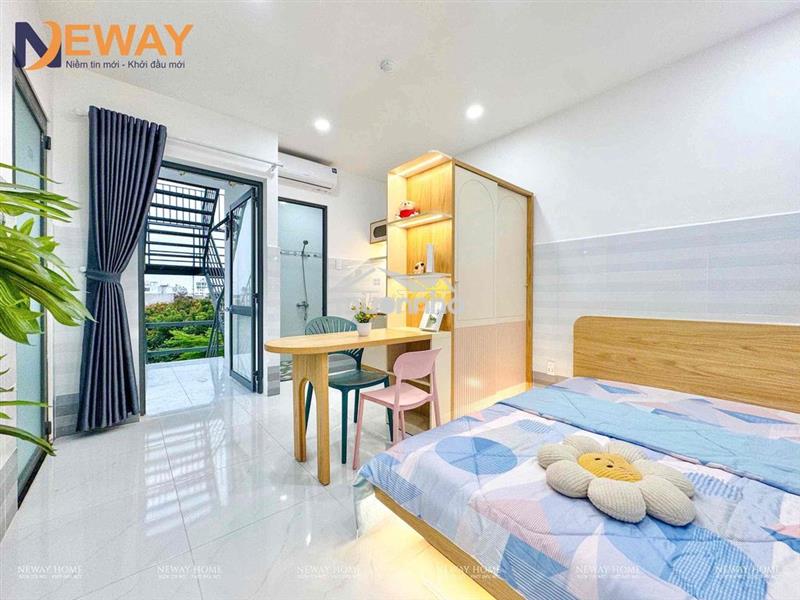 Cho thuê căn hộ ban công có máy giặt riêng ngay luỹ bán bích chỉ từ 4x