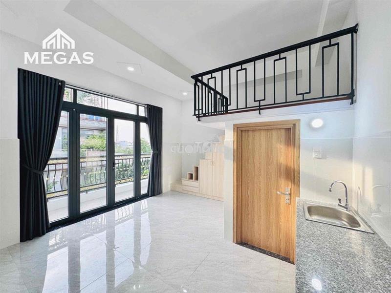 Căn hộ duplex ban công _ khu vực ngã tư bình thái