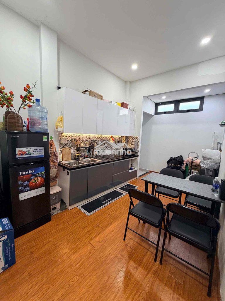 Cho thuê phòng siêu rộng 60m2 - 2 pn 2 nvs 1 bếp 1 p khách - 4