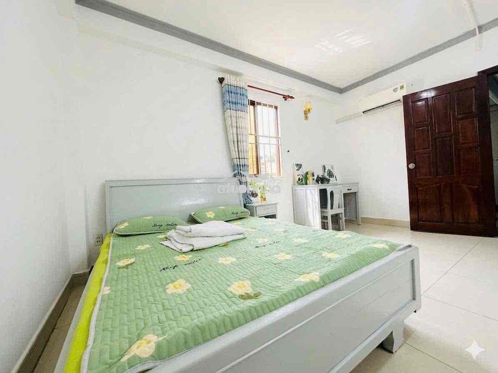 Phòng cửa sổ thang máy full nội thất gần cvien làng hoa dg số 8 - 3