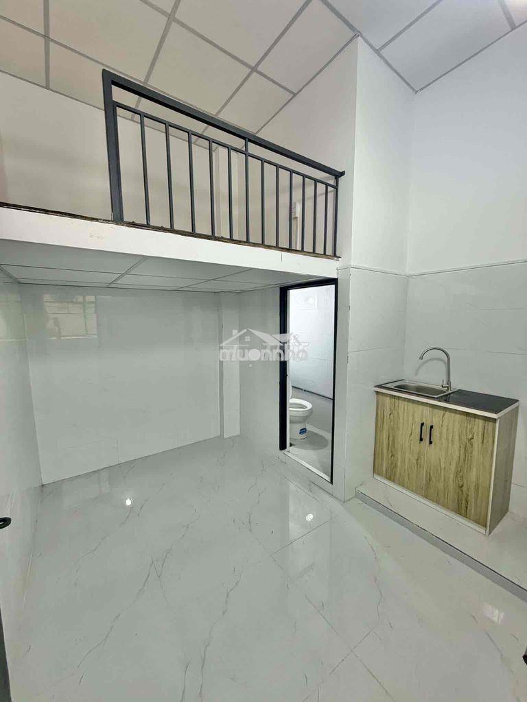 Trọ có gác và ban công - 3