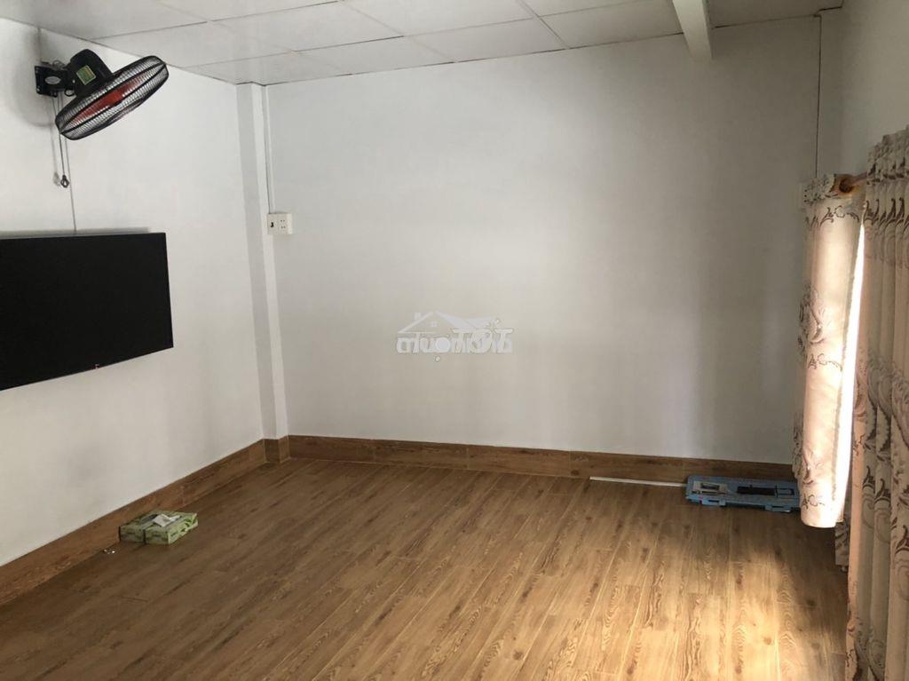 Nhà nguyên căn full nội thất 8tr/th gần chợ trung tâm, an ninh. q11 - 4