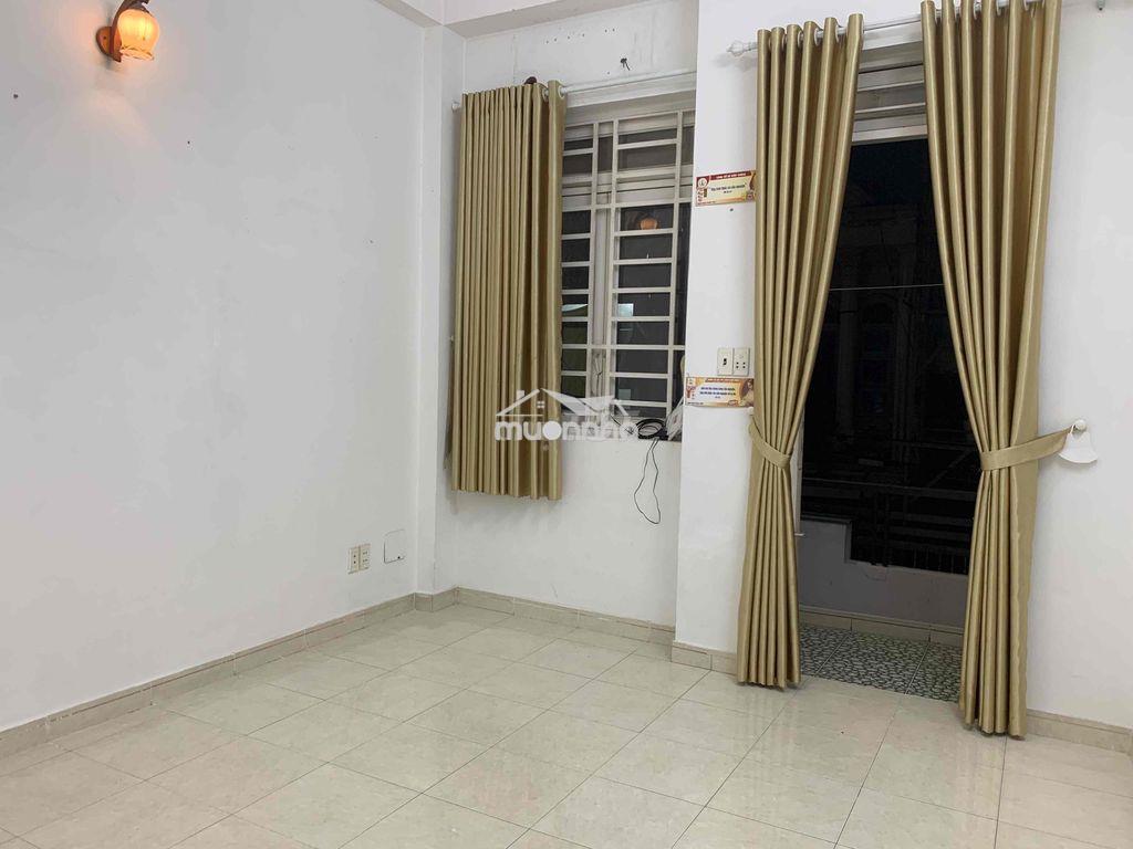 Cho thuê nhà ngay khu vực - chợ xóm mới - 4