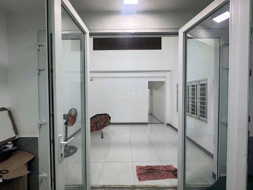 10tr 3 pn. 🏠cho thuê nhà 4x20m 1 lửng hxt nguyễn hữu tiến - 2