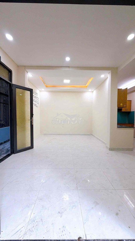 Bán nhà hẻm xe hơi  btct gần trường đại học luật và nguyễn tất thành - 3