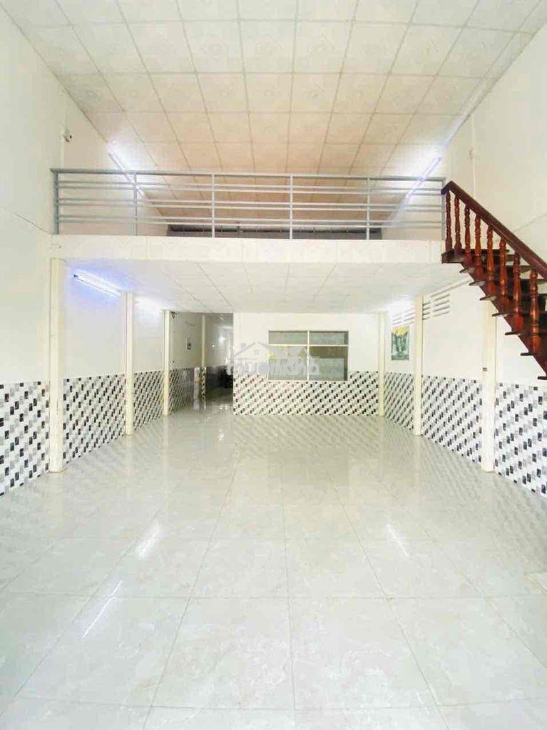 Cho thuê nhà trệt lửng rộng - có nội thất - chung kdc nam long - 2