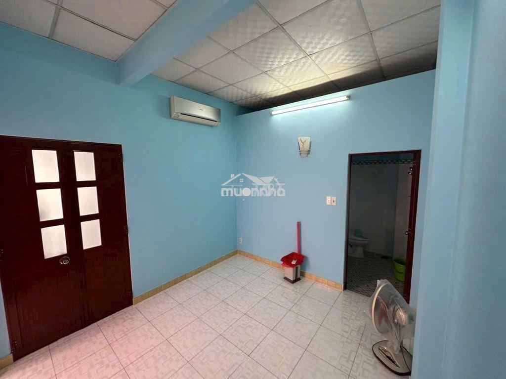 Nhà đẹp hẻm ba gác thông ngang lớn không quy hoạch q4 - 4