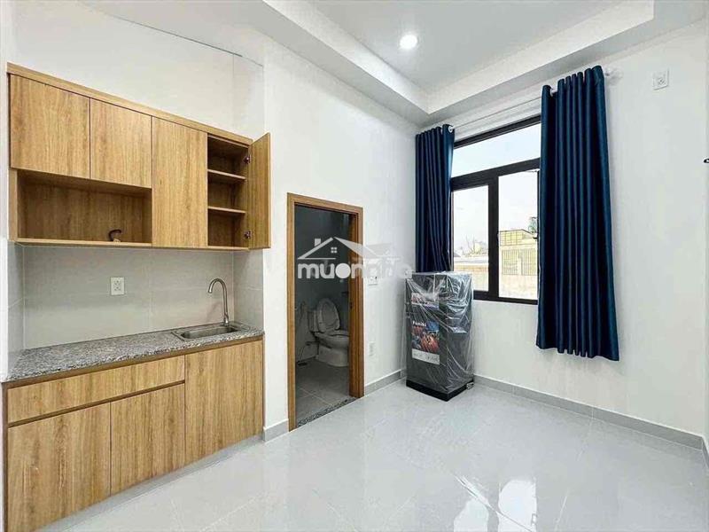 Studio cửa sổ siu đẹp ngay chợ bùi thế mỹ - cửa sổ trời full nt