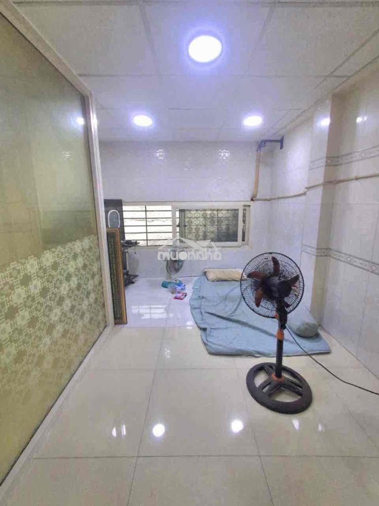 Nhà bán ngày bv thồng nhất p4 tân bình : dt :19m 2 - 3