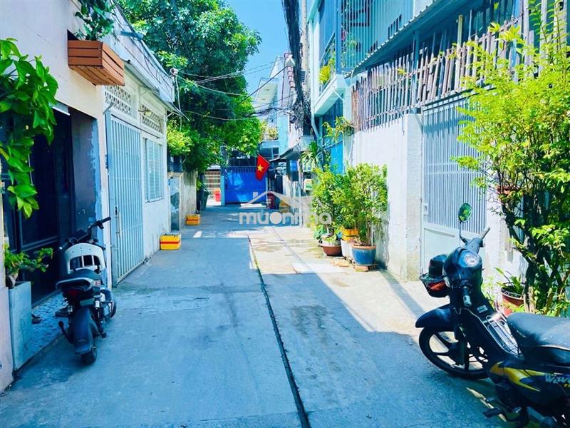 Nhà 3 tầng cách hẻm xe hơi tránh 80m - bùi văn ba
_không qh _ 3.xx tỷ