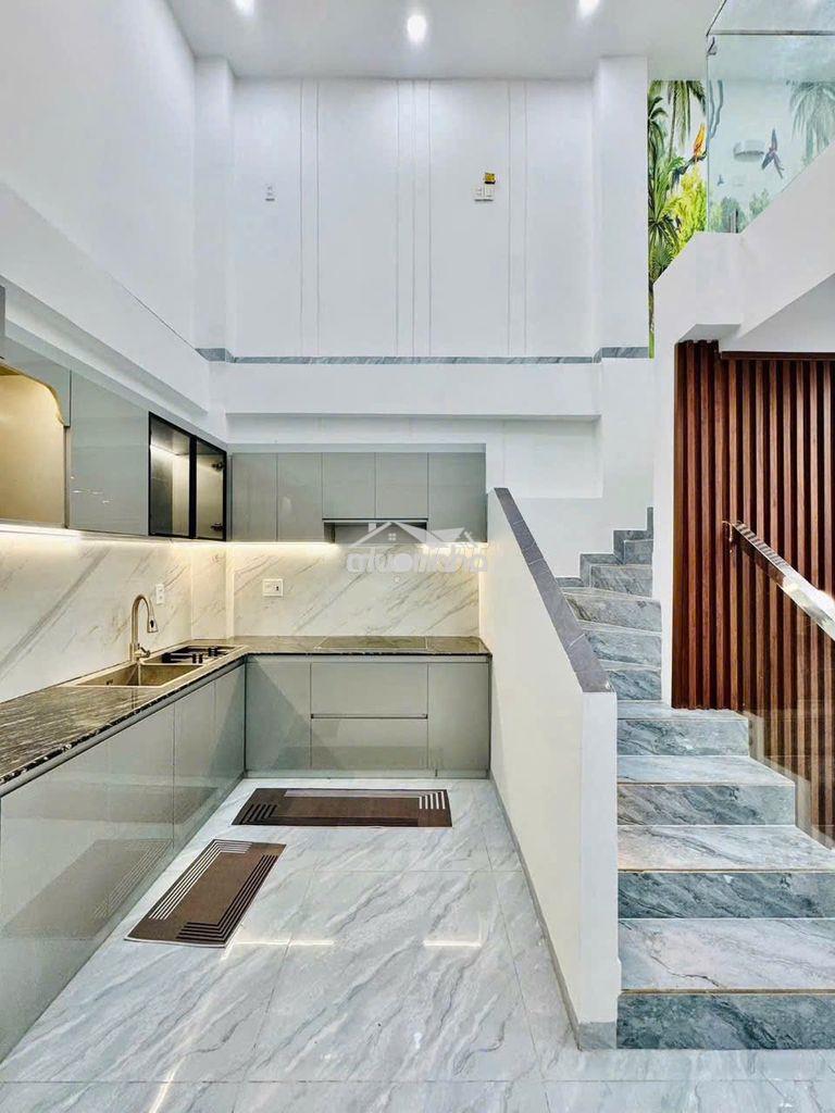 Bán nhà hẻm 6m thông sang đặng thùy trâm, trệt 3 lầu st. 4pn, 4wc. - 4