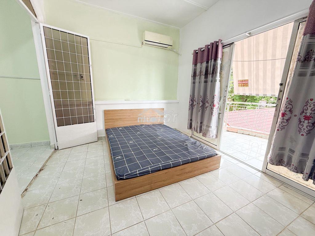 Phòng mới ban công 45m hồng hà ngay sân bay tân sơn nhất - 2