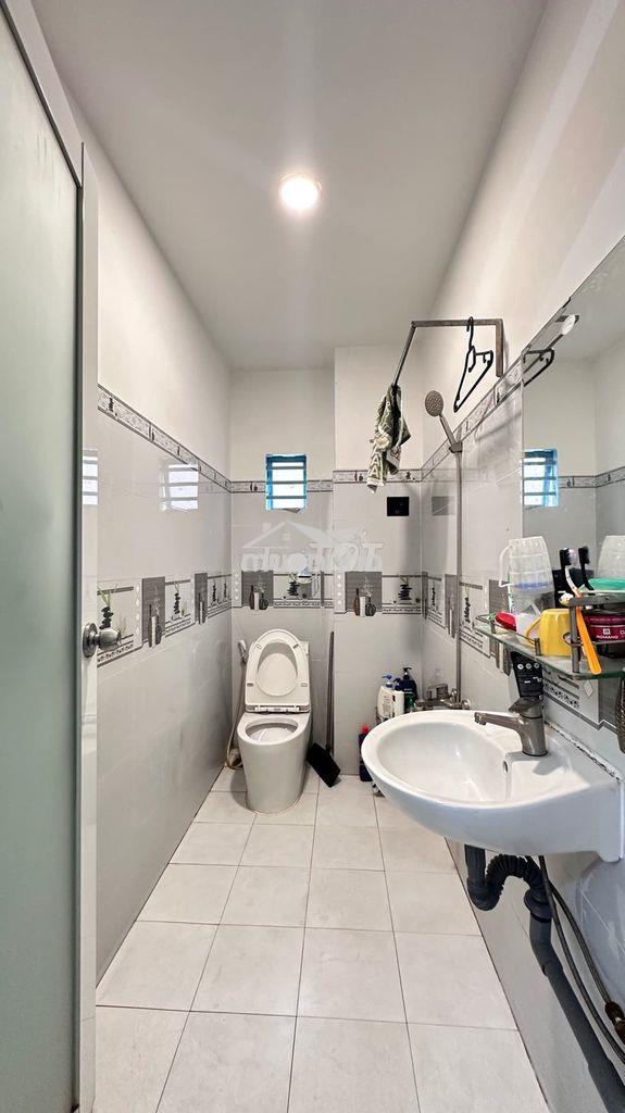 Bán nhà dương thị mười hẻm 6m, 3 tầng, 72m2, 4pn, 5.1 tỷ tl, gấp bán - 4