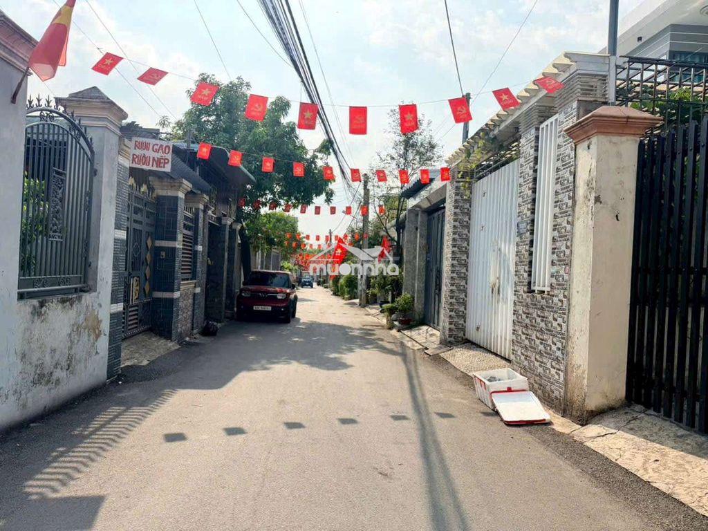 Lô đất 6x22 sổ riêng, thổ cư, đường ô tô vi vu, dân cư đông đúc - 2