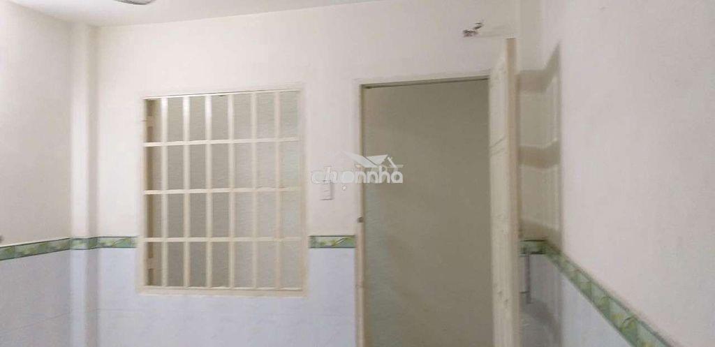 Cho thuê phòng trọ 15m2 đường trường sa phường nhiêu lộc tphcm - 3