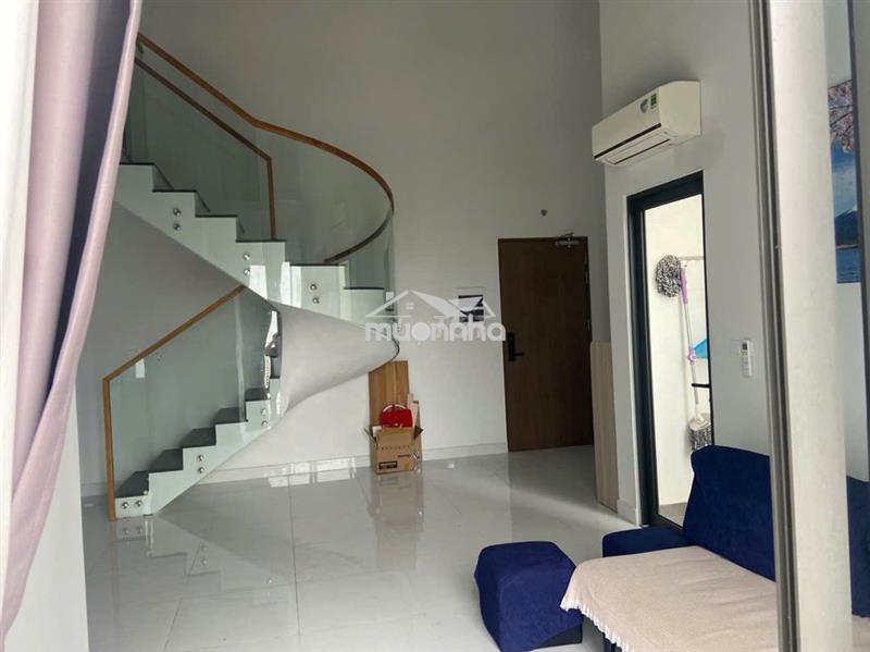 Căn duplex góc 2 hướng đông, nam full nội thất, mát mẻ yên tĩnh.