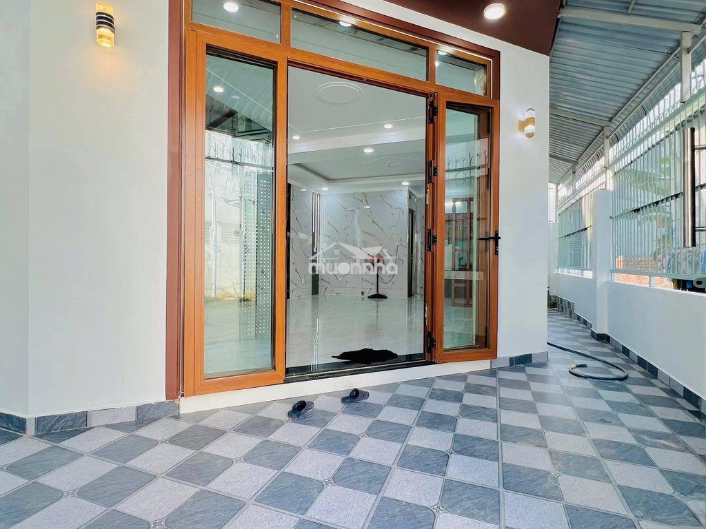 Bán rẻ nhà trệt lầu góc 2 mặt tiền gần ngã tư bình chuẩn _ thuận an - 2