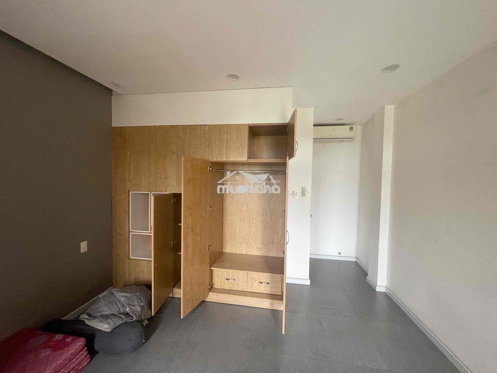 Phòng ban công vip – khu biệt thự an ninh – 1024 quốc lộ 13 - 4
