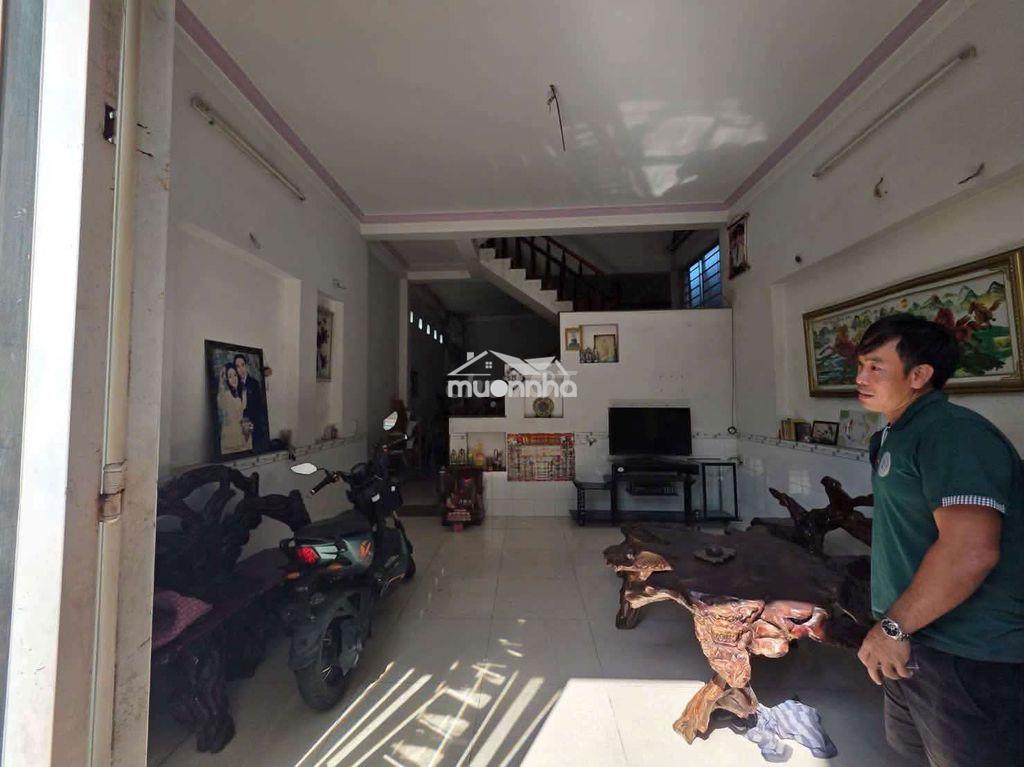 Nhà lầu gần chợ tân long giá 6 triệu - 2