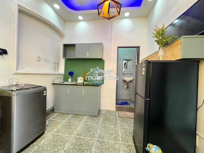 Căn hộ 2pn ngay công viên lê thị riêng q10