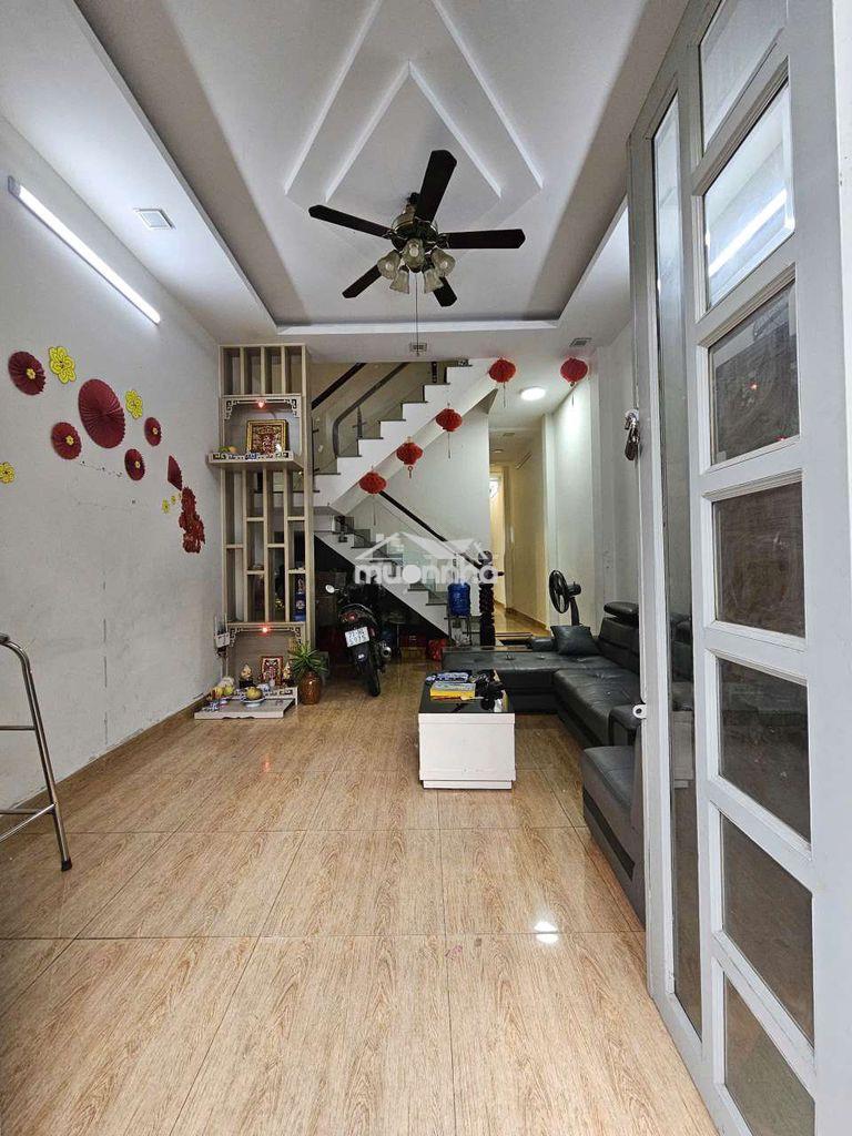 Chủ kẹt  bán gấp nhà tỉnh lộ 10, ngay cầu tân tạo gần khu công ngiệp