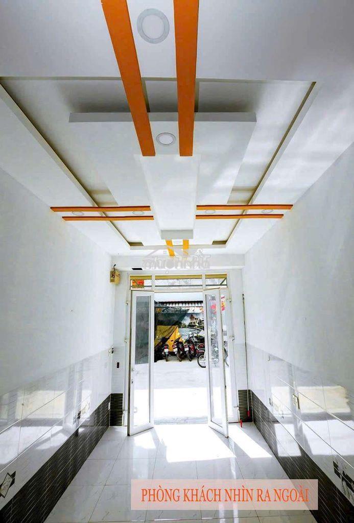 Nhà tây lân 9tr 4pn hẻm 10m - 2