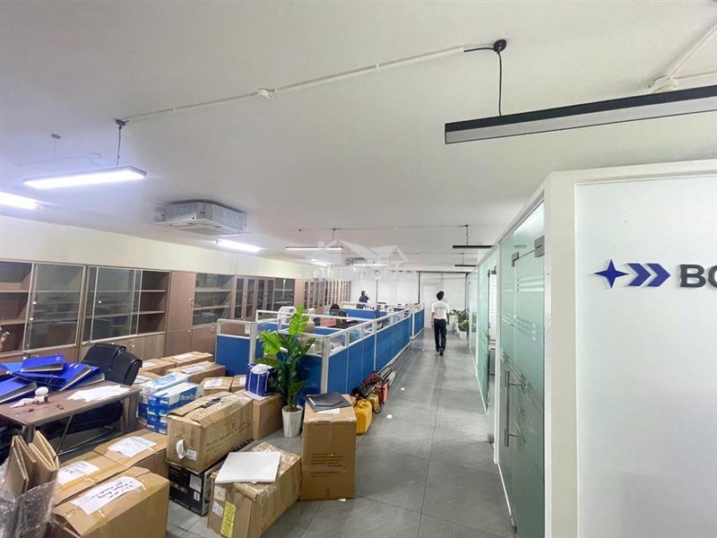 Cho thuê tầng trệt, tầng 3 toà nhà long phú building