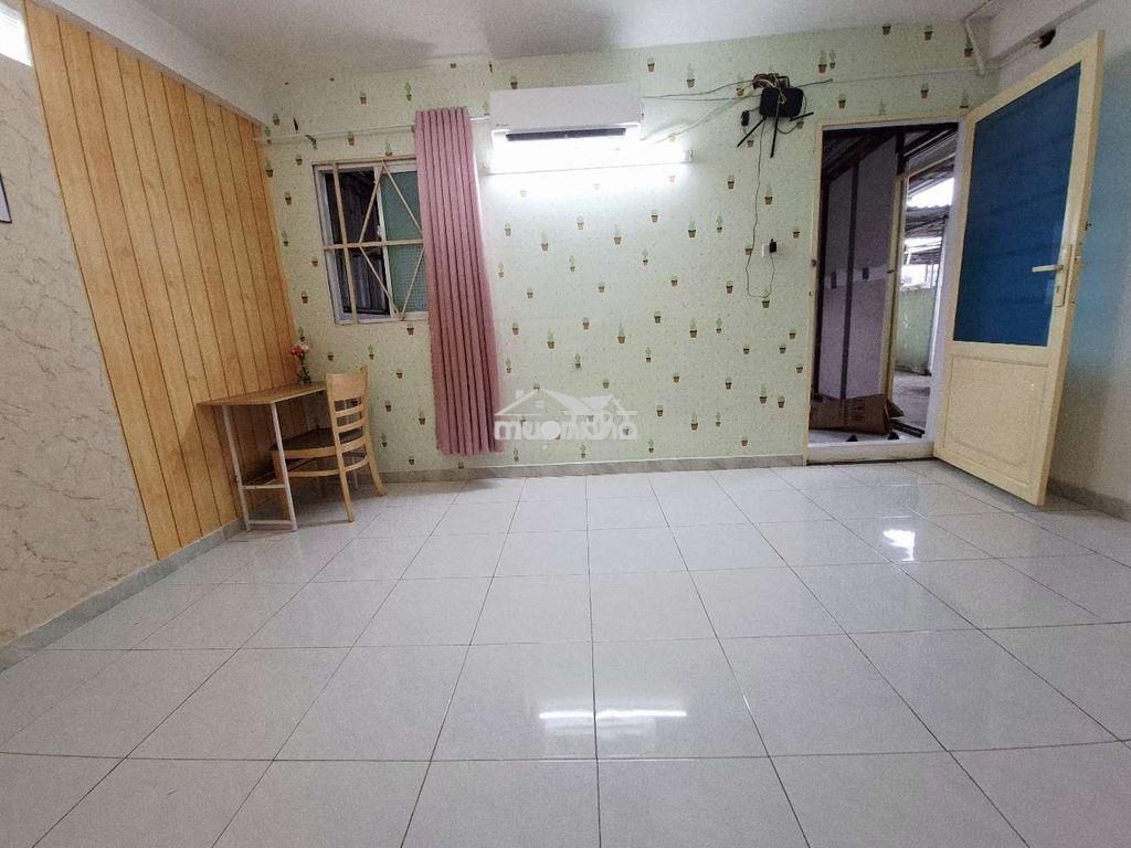 Phòng trọ cho thuê tại 236 điện biên phủ, giá 4,4tr - 3