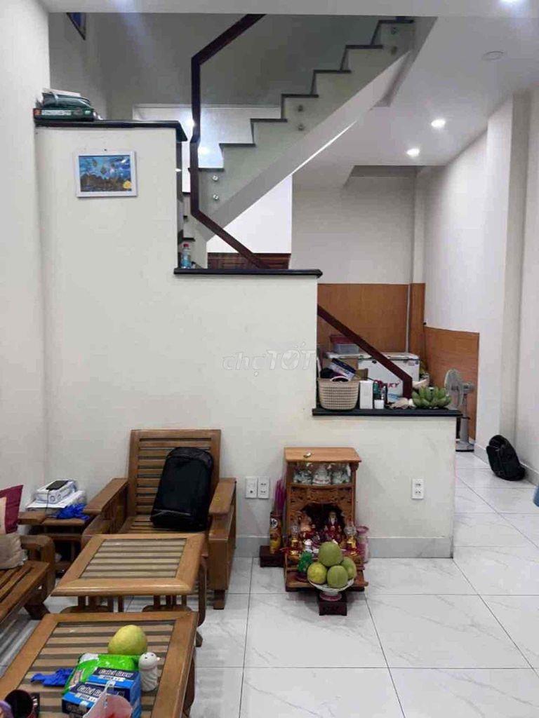 Giá hơn 4tỷ– nhà 3 tầng, hẻm 7m xe tải tránh nhau, giá hiếm tại chợ - 2