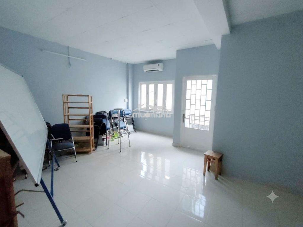 Bán nhà 3 tầng nở hậu .. hẻm đường trần phú ( quận 5 cũ ) ..4 tỷ hơn  - 4