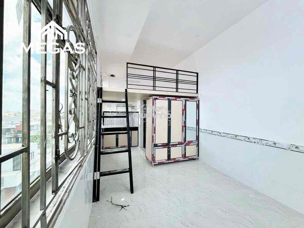 Đại học mở - 3tr8 / cửa sổ trời thoáng - gác cao- thang máy - 3