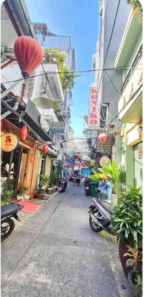 Phạm ngũ lão quận 1 bán nhà 3 tầng , hẻm xe hơi đang có dòng tiền 4×17 - 3