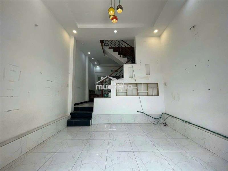 Nhà 1 trệt 1 lầu 2pn 4x10m hẻm xe hơi phú thuận liền kề phú mỹ hưng