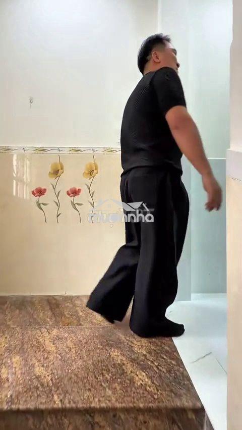 Bán nhà quận 10, 5 tầng, 4 pn, xe hơi - 7.1 tỷ - 2