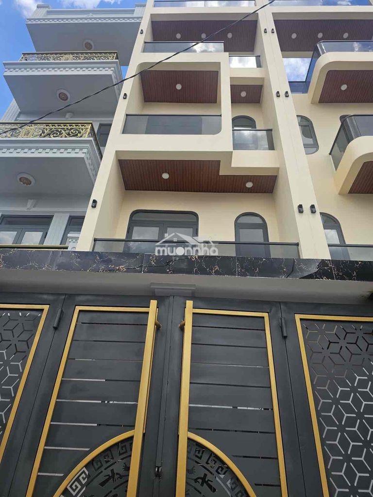 Nhà mới dọn vào ở ngay khu tiện vực tiện ích xung quanh