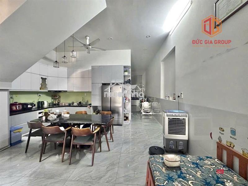 Bán nhà sau lưng metro ,cổng 2 khu bộ đội, phường trấn biên
