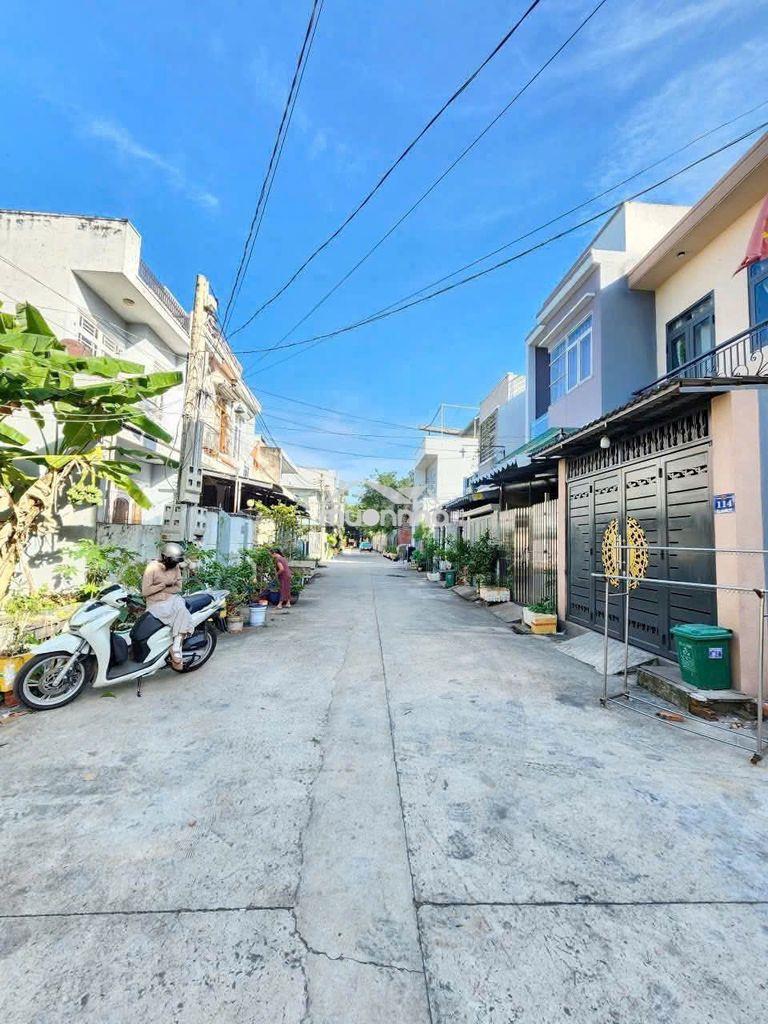 Nhà gần chợ lái thiêu đường ô tô tránh nhau