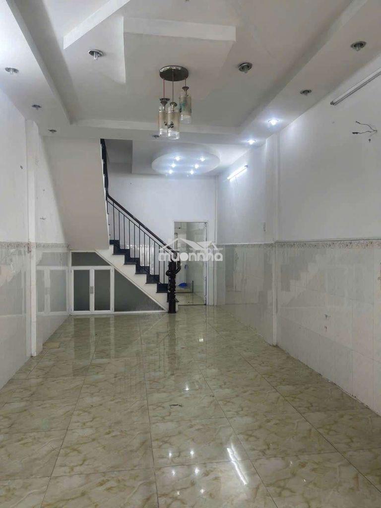 Nhà hẻm xe hơi - 1 lầu - 3pn , 2wc - 4