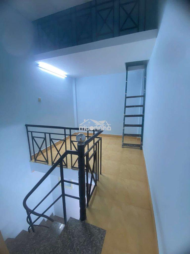 Nhà thuê quận 8 - 3