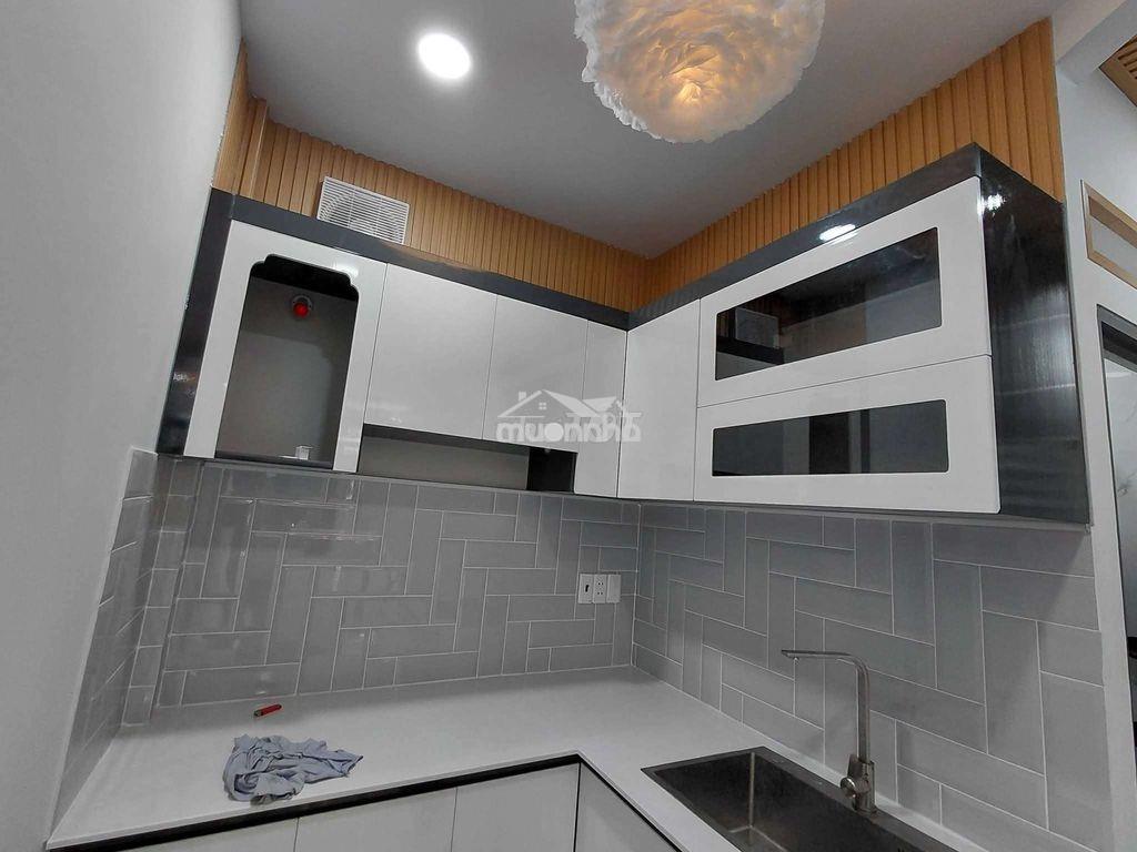 Hẻm 4m ngay nguyễn trãi - lê hồng phong - 3
