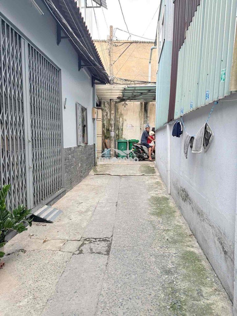 🏡 Nhà xinh 2 tầng – gần ngã tư thủ đức, sát ga metro – chỉ 2.4 tỷ  ✨ c
