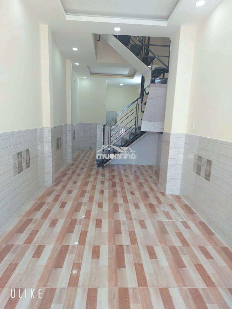 Bán nhà sổ hông đã chia thành 2 căn - 4