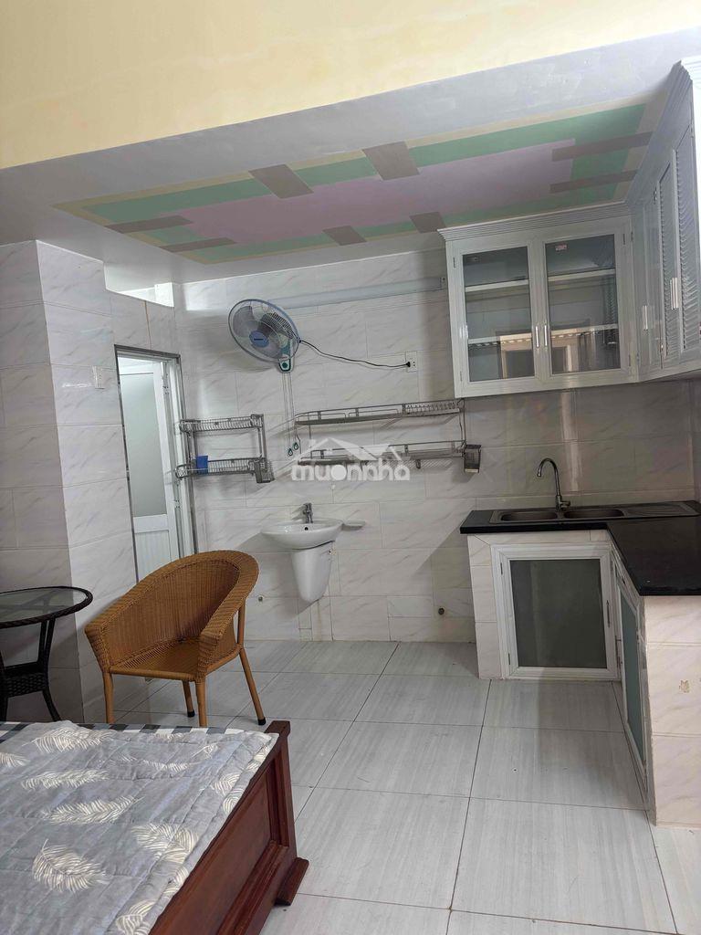 Phòng thoáng mát rộng rãi - 2