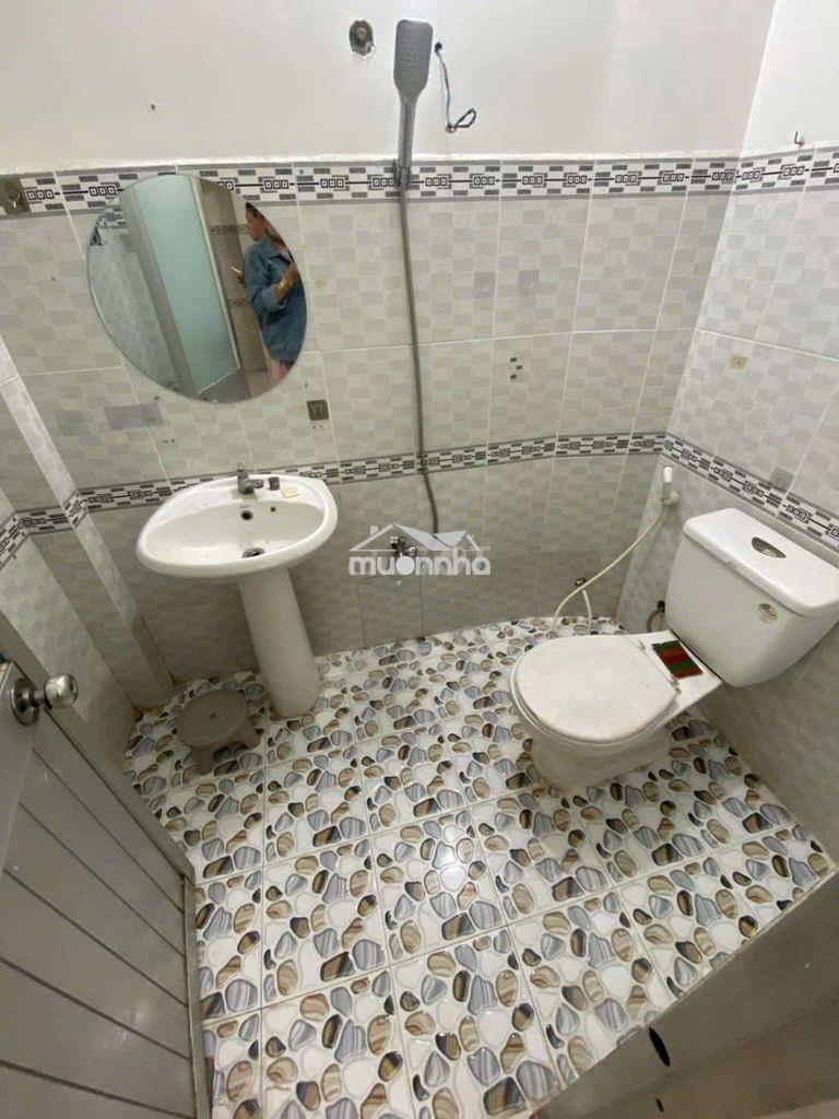 Căn hộ nguyên tầng 3 2 pn, đẹp đủ nội thất - 4