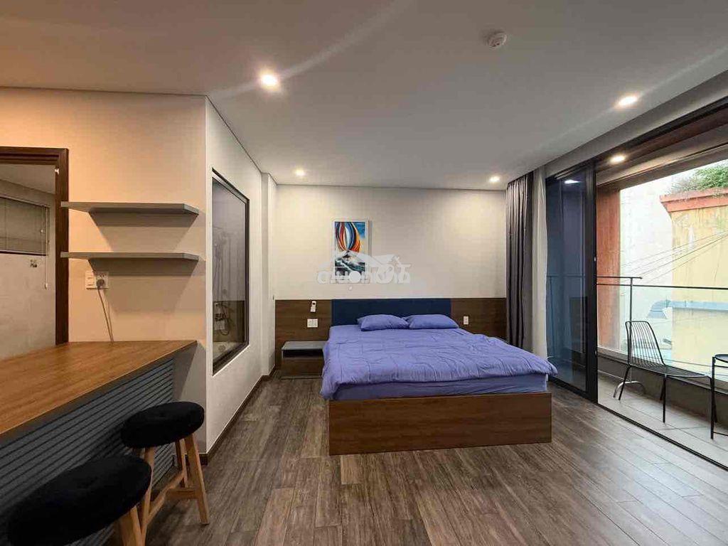 Studio ban công 45m2 full nội thất nhà mới 100% ngay bờ kè hoàng sa - 2