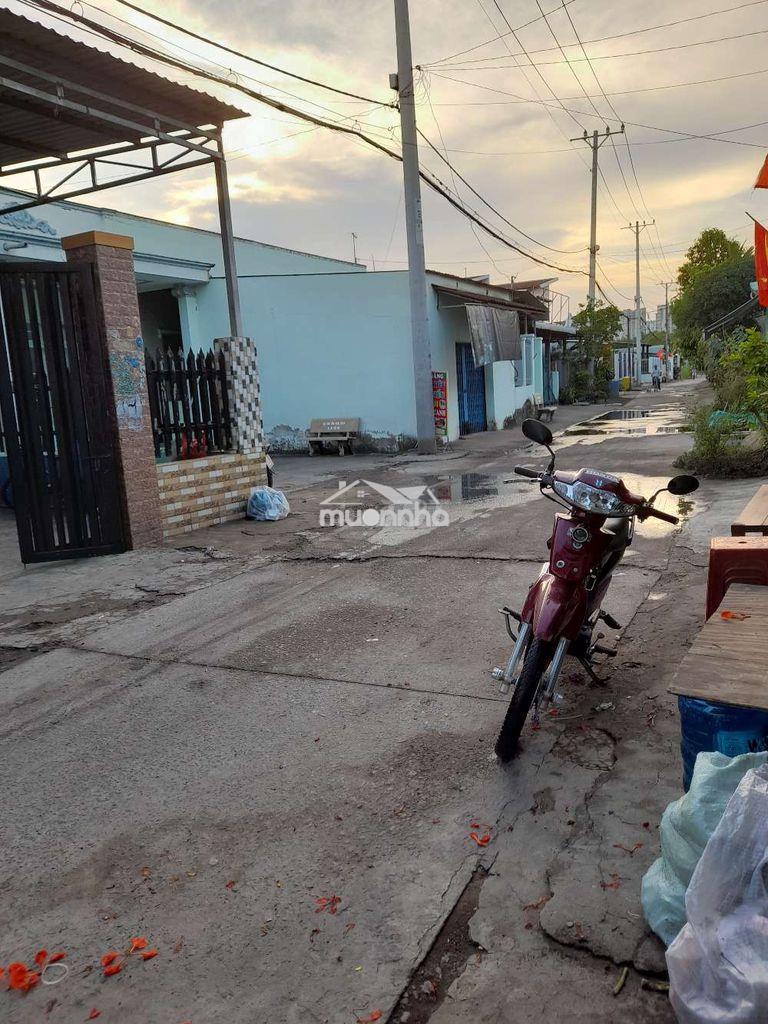 Nhà ở ngay cầu long đại  - 3