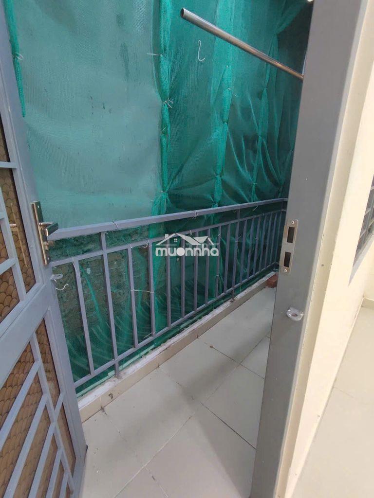 Còn 1 phòng quận 3, 38m2 toilet riêng; ban công; nội thất cơ bản - 3