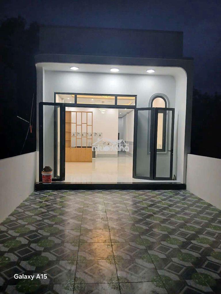 Bán nhà cấp 4 sát bên chợ chánh lưu