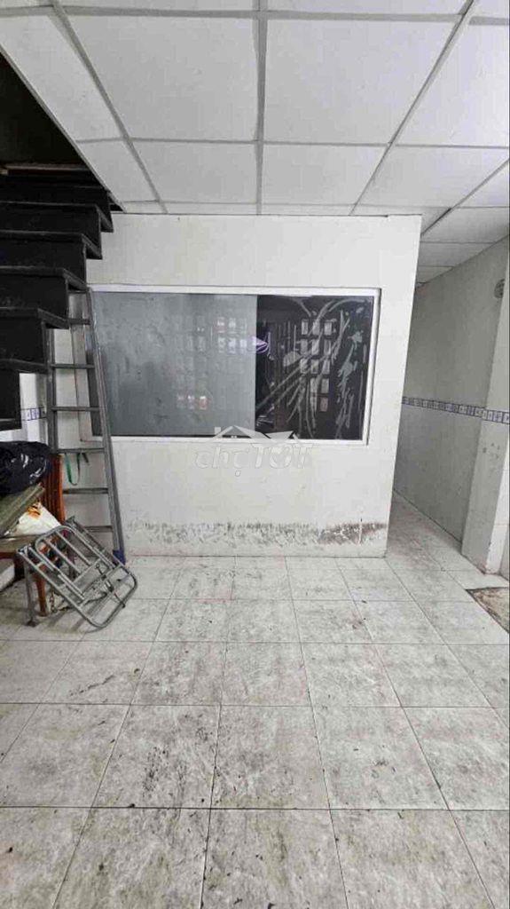 5 tỷ 500 - hxh - 01 căn ra mt hoàng văn thụ – 37m² - 2 lầu - 3pn * hẻm - 2
