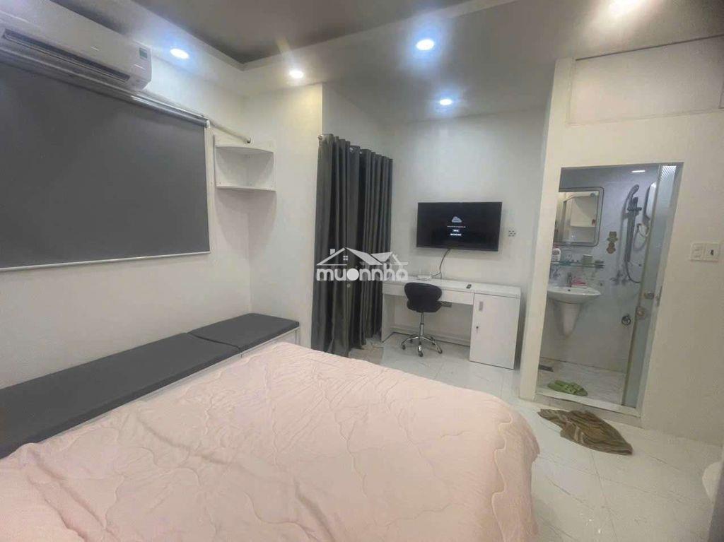 🏠🏠 Cho thuê nhà đẹp hẻm ba gác đường vĩnh viễn, q10
- dt : - 4